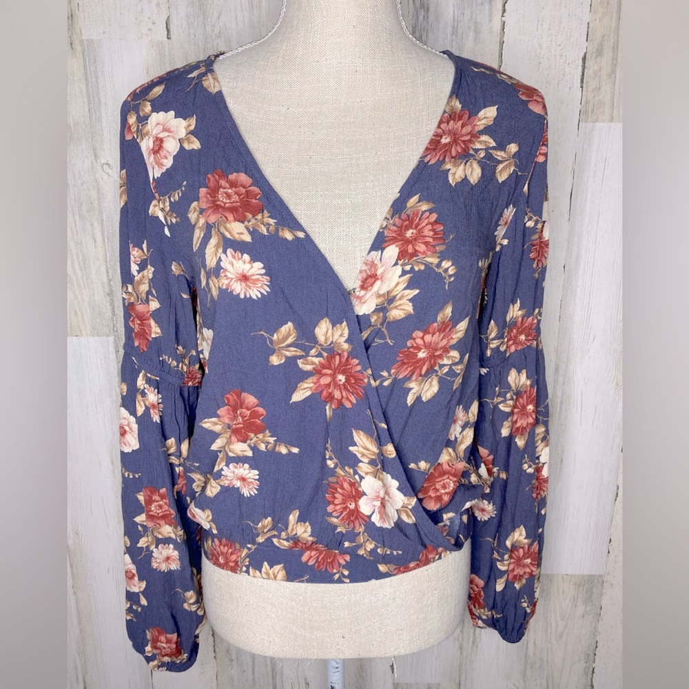 NWT American Eagle wrap style top